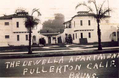 old photo of the Dewella Apartments building