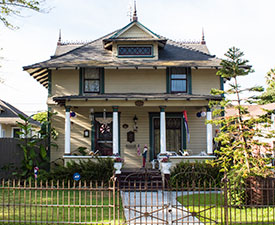 Russell House (1903) - 516 W. Amerige Avenue